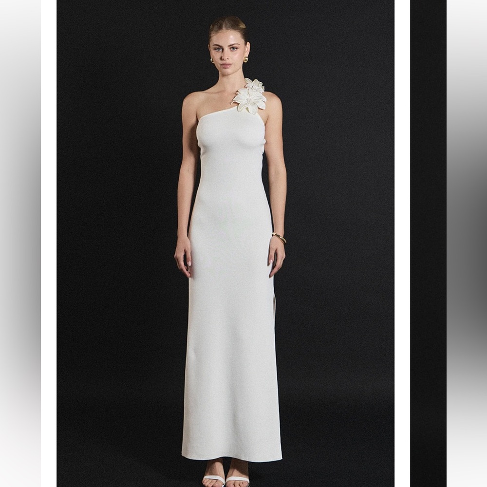 Endless rose Flower One-Shoulder Knit Maxi Dress